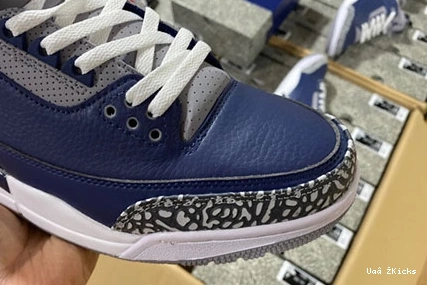 3 “Midnight 402 Jordan Air Navy” Vibrant CT8532-401 0705